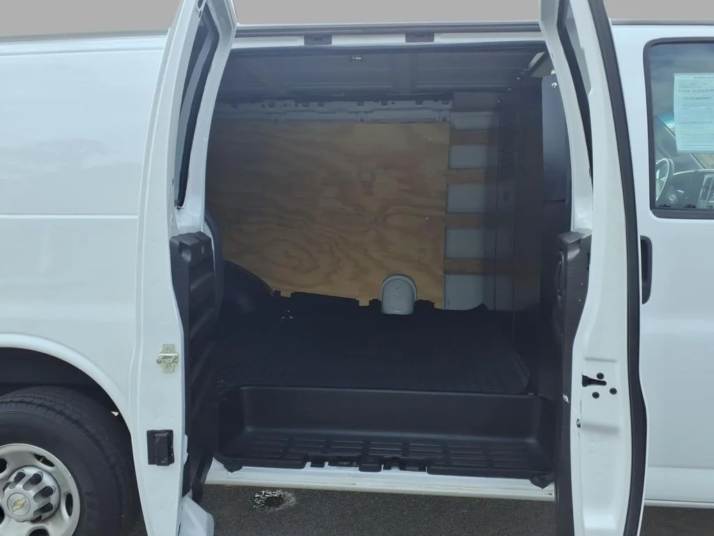 Used 2022 White Chevrolet Work Van image 12