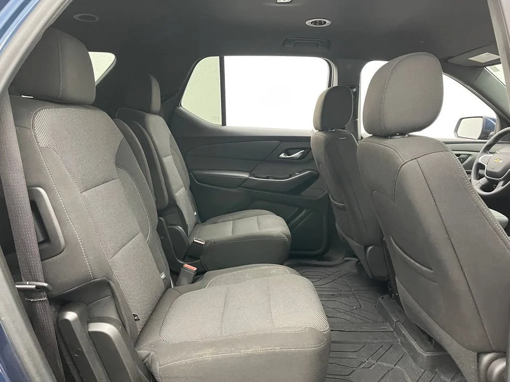 Used 2023 Northsky Blue Metallic Chevrolet LT Cloth image 35