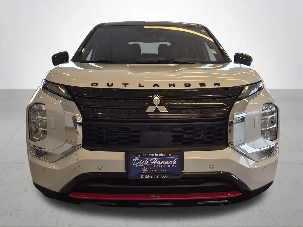 Used 2024 White Mitsubishi SE Ralliart image 3