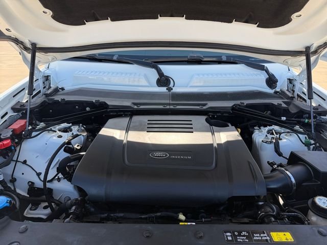 Certified Used 2023 White Land Rover Standard image 19