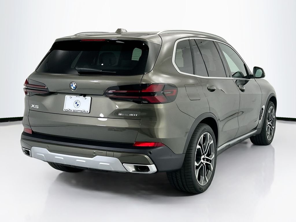 New 2026 Green Metallic BMW sDrive40i image 5