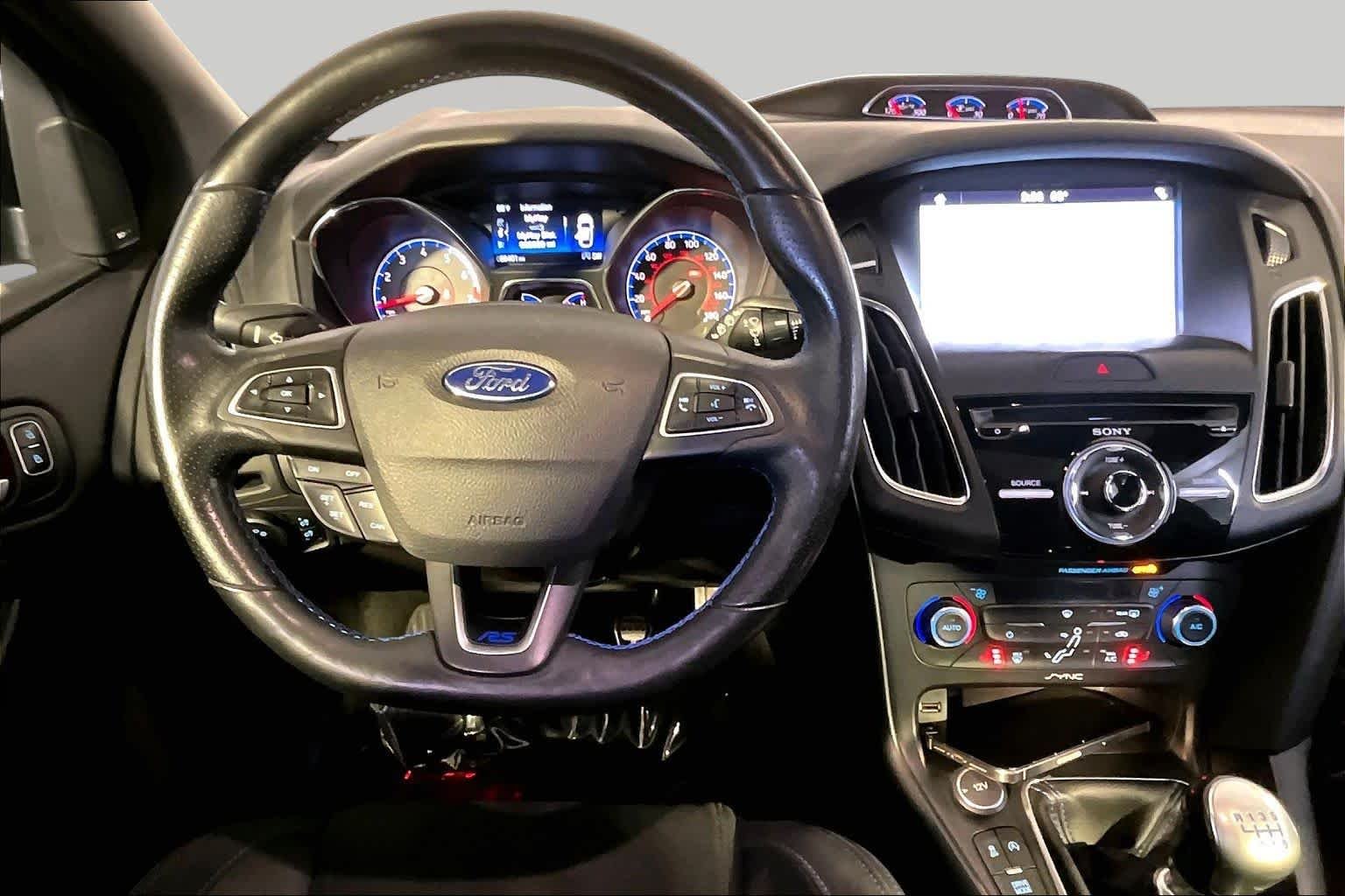 Used 2017 Shadow Black Ford RS image 6