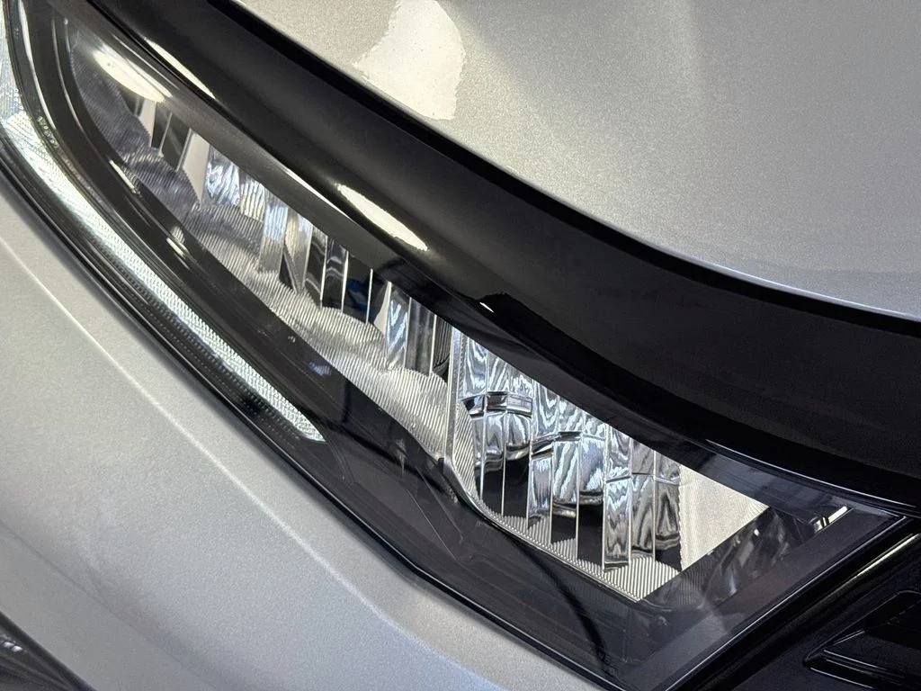 New 2026 Solar Silver Metallic Honda Touring image 42