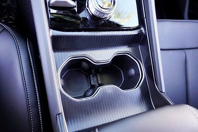 New 2026 Diamond Black Crystal Pearl-Coat Exterior Paint Jeep Limited image 37