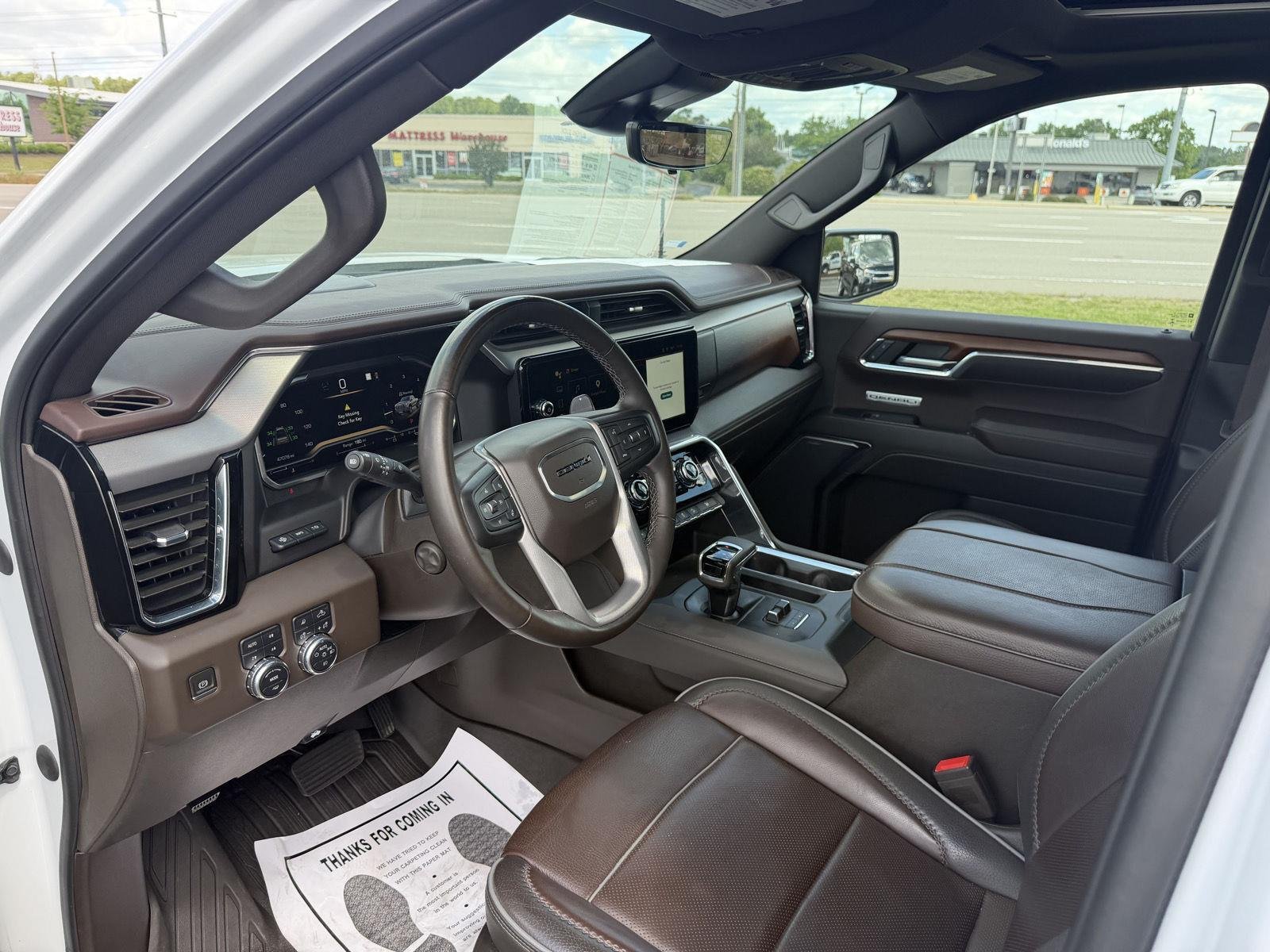 Used 2023 White Frost Tricoat GMC Denali image 19