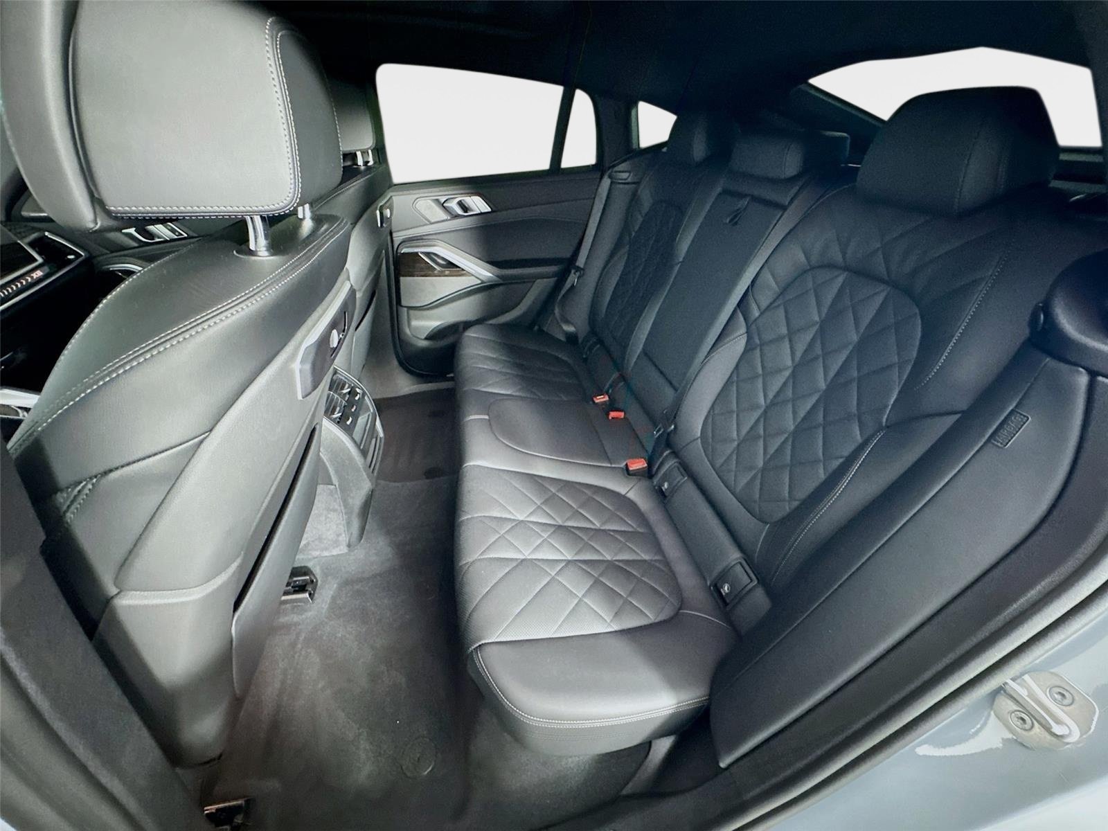 Used 2025 Gray Metallic BMW xDrive40i image 24