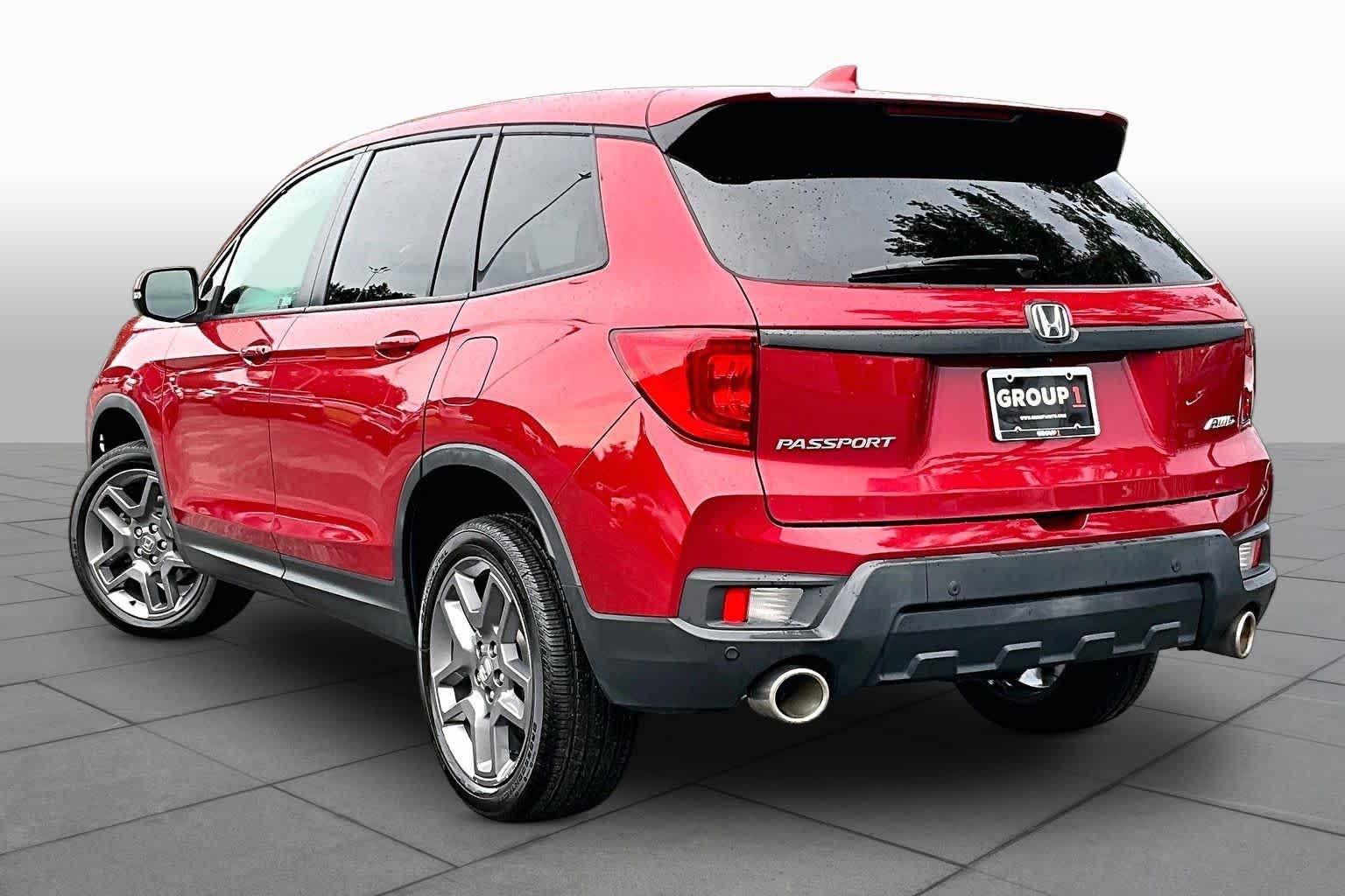 Used 2023 Radiant Red Metallic II Honda EX-L image 23