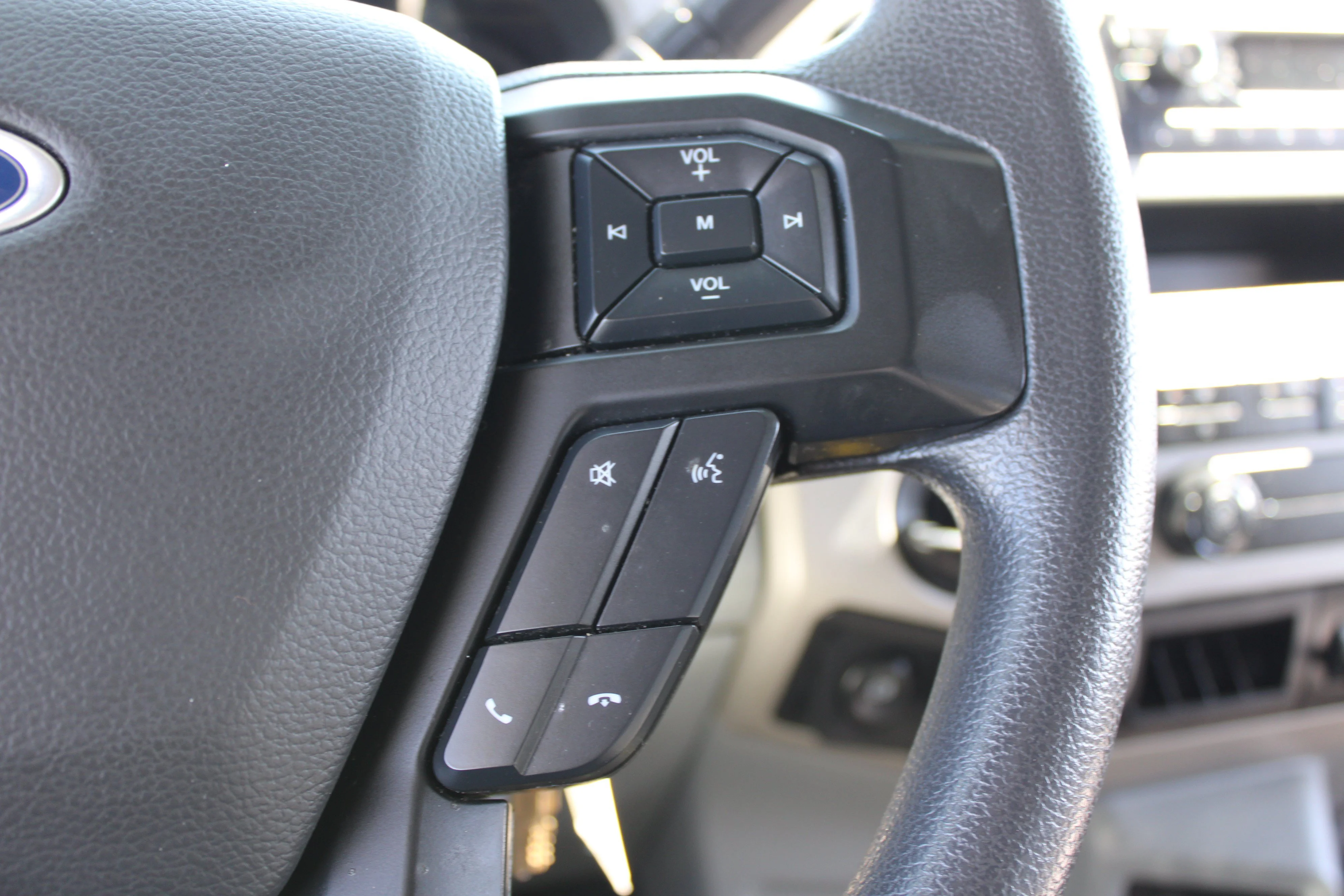 Used 2021 Oxford White Ford Base image 22
