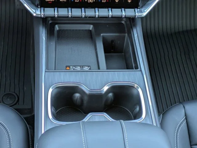 New 2026 Ebony Twilight Metallic GMC Elevation image 21