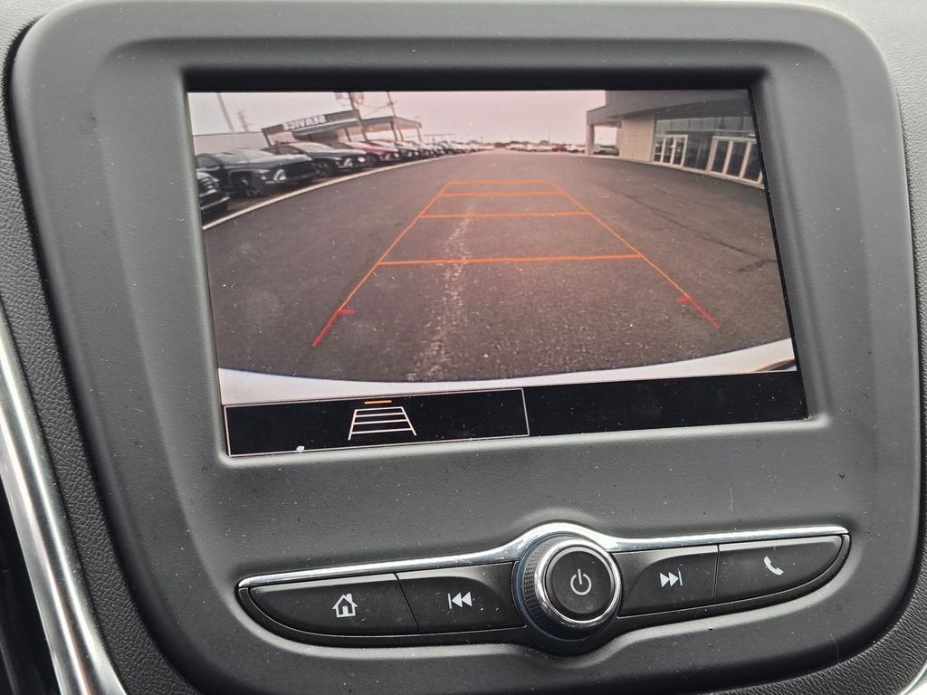Used 2024 Summit White Chevrolet LT image 25