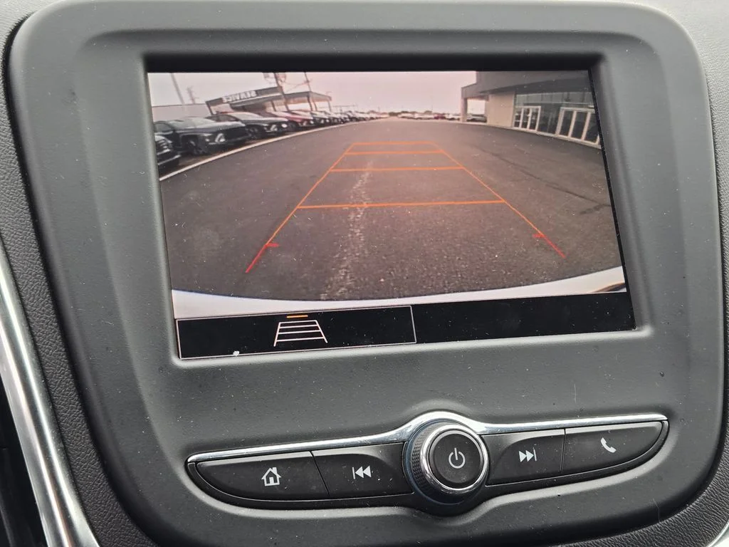 Used 2024 White Chevrolet LT image 25