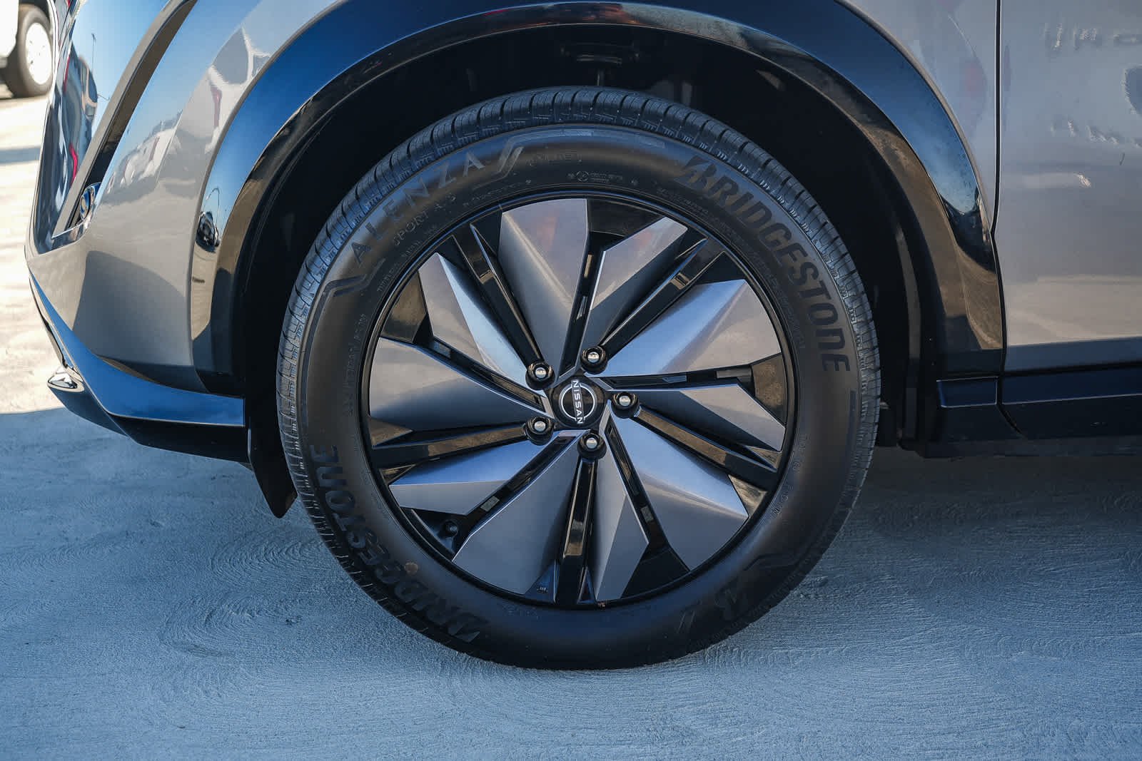 Used 2024 Gun Metallic Nissan ENGAGE image 11