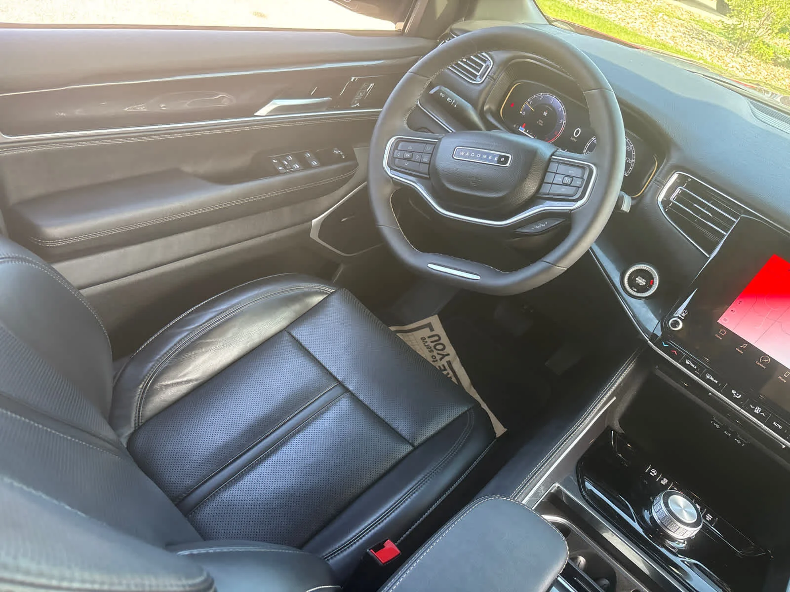 Used 2024 Velvet Red Pearlcoat Jeep  image 15