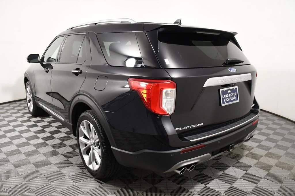 Used 2021 Agate Black Metallic Ford Platinum image 4