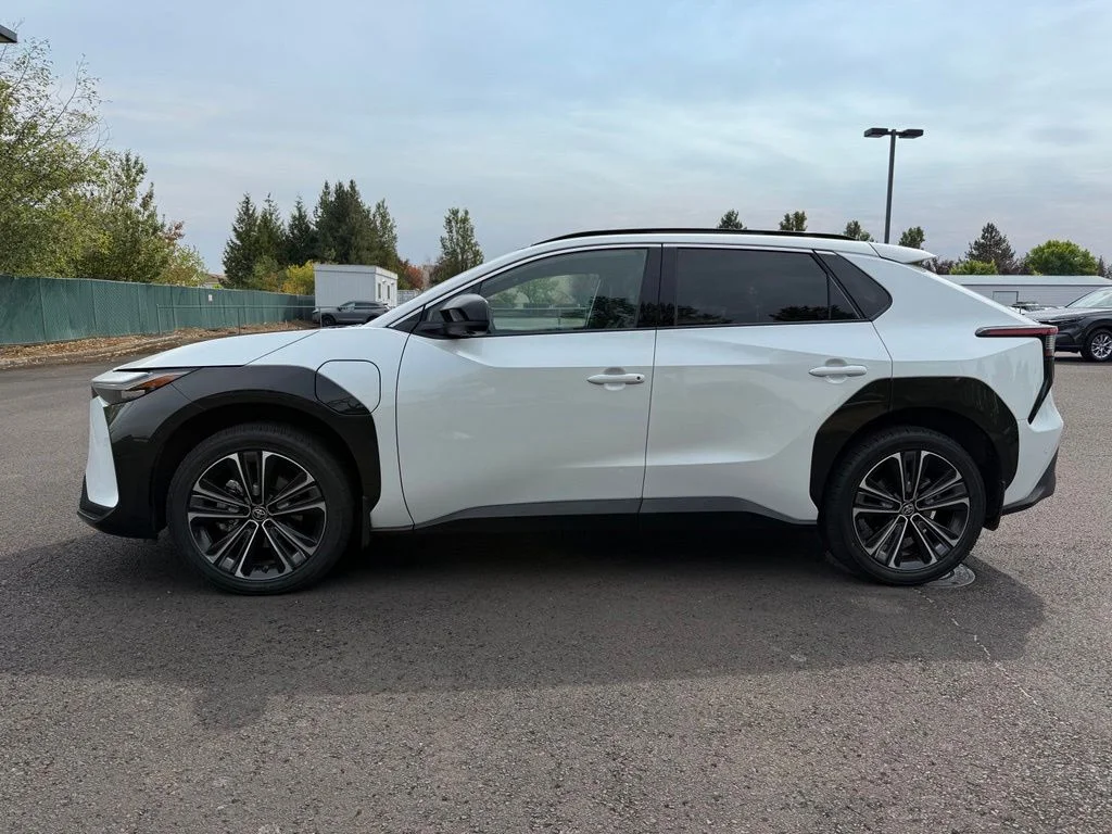 Used 2024 Pearl Toyota Limited image 4