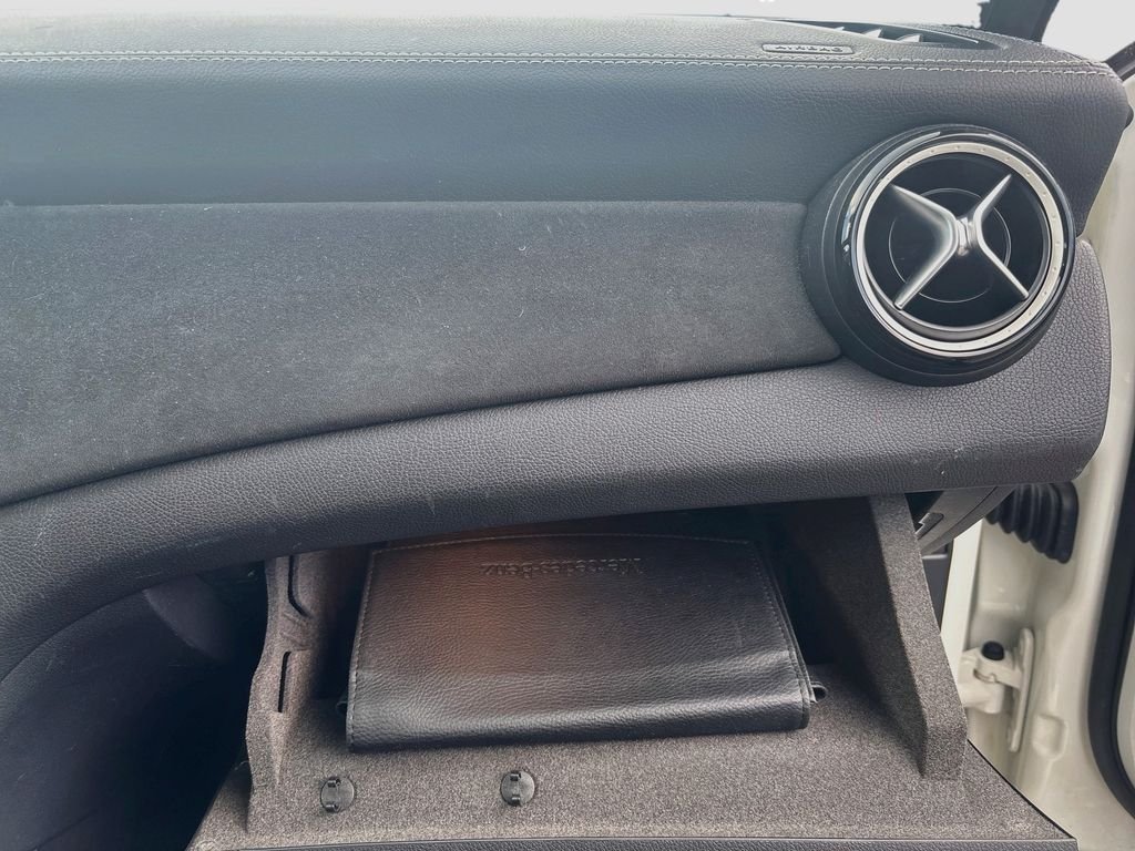 Used 2018  Mercedes-Benz GLA 250 image 24
