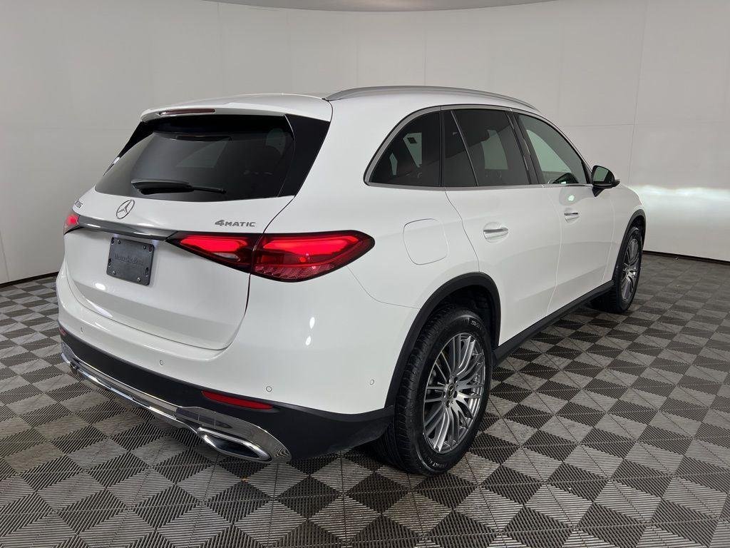 Certified Used 2025 Polar White Mercedes-Benz GLC 300 image 20