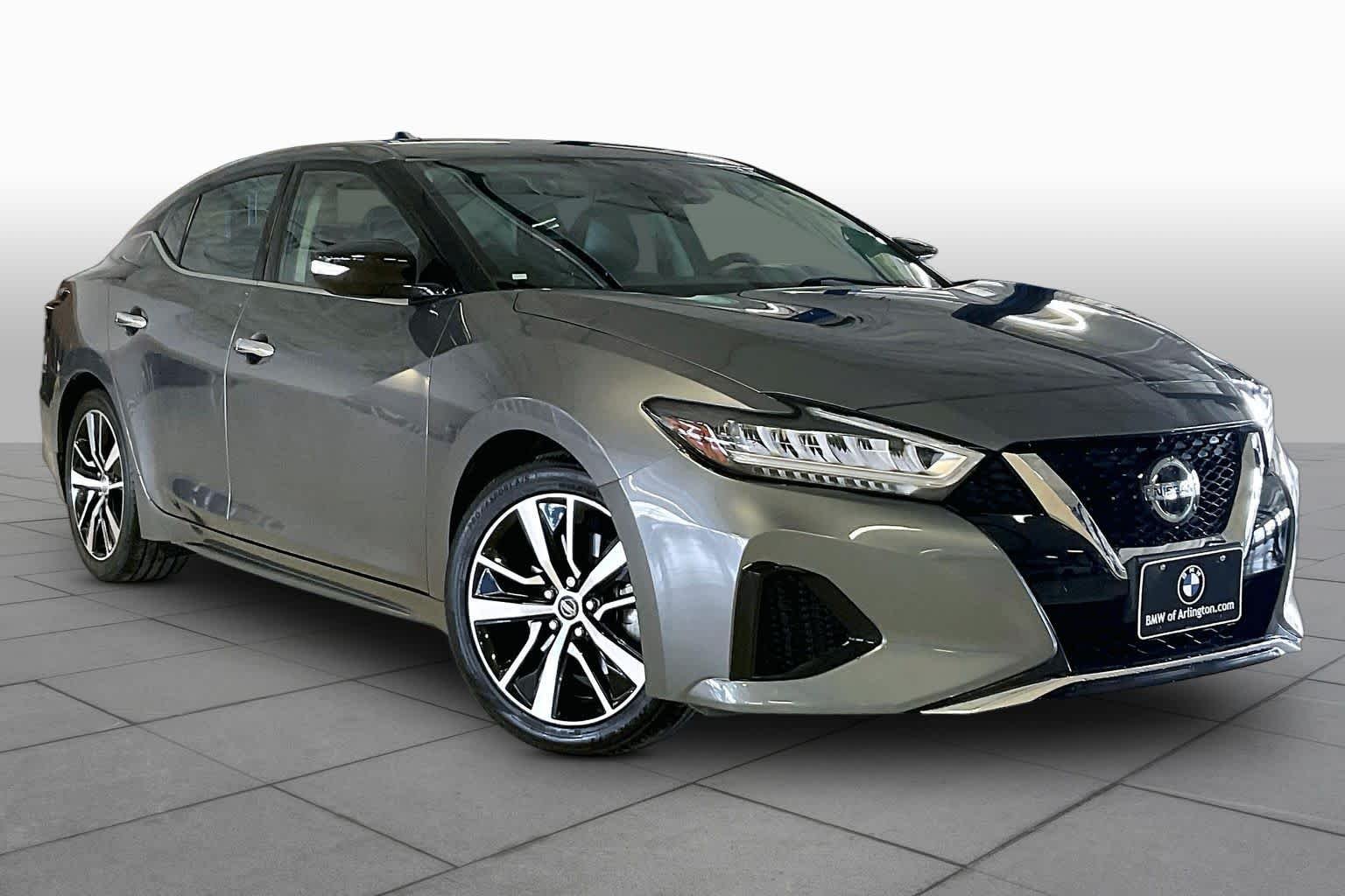 Used 2021 Gun Metallic Nissan SV image 2