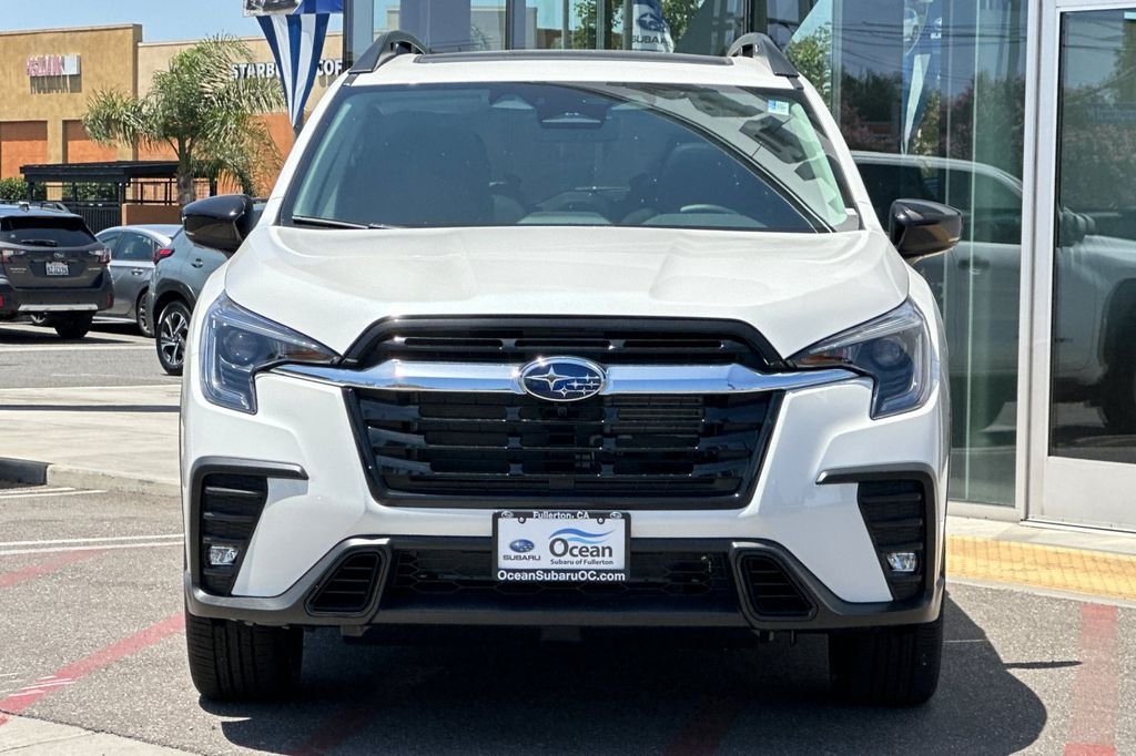 New 2026 CRYSTAL WHITE PEARL Subaru Limited 7-Passenger image 10