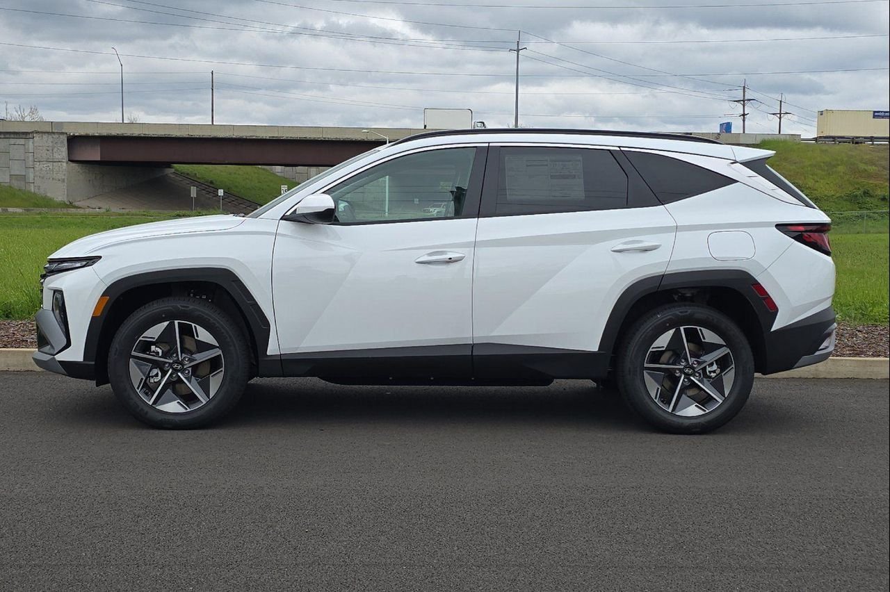 New 2026 White Hyundai SEL image 6