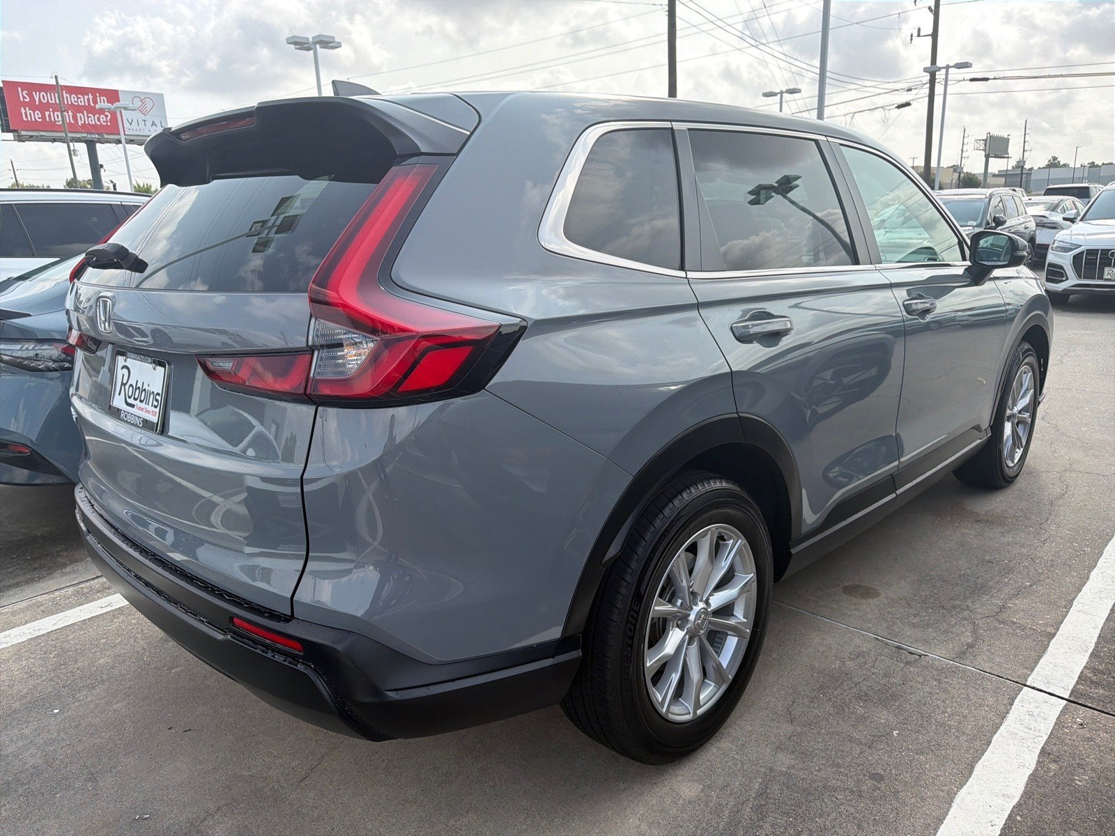 2025 Honda CR-V photo 29 of 32