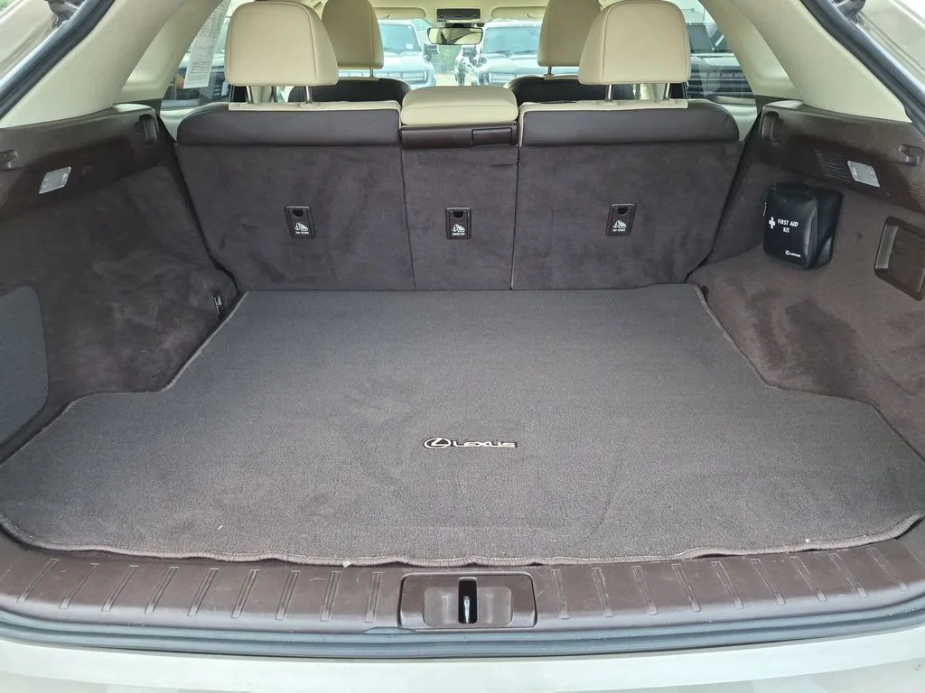 Used 2018 Beige Lexus 350 image 43
