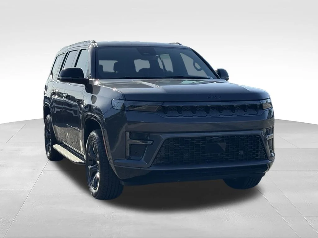 New 2026 Baltic-Gray Metallic Clear-Coat Exterior Paint Jeep Limited Altitude image 4