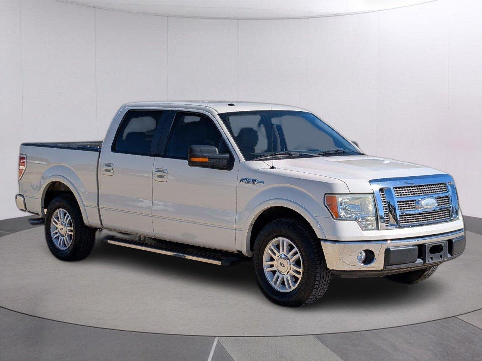 Used 2009  Ford XL image 8