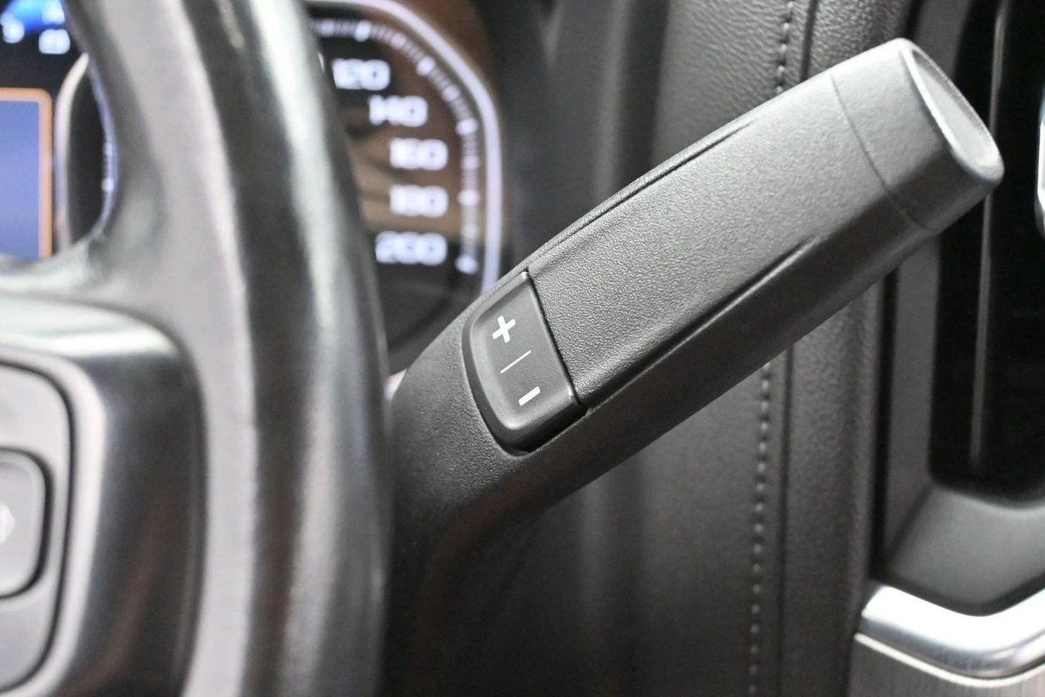 Used 2020 Onyx Black GMC Denali image 27