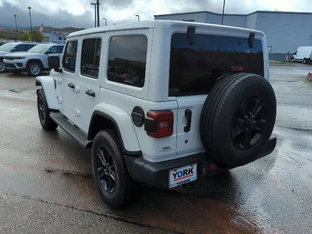 Used 2020 White Jeep Unlimited Sahara Altitude image 6