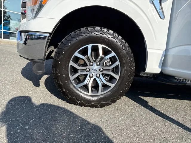 Used 2021 Oxford White Ford XLT image 27