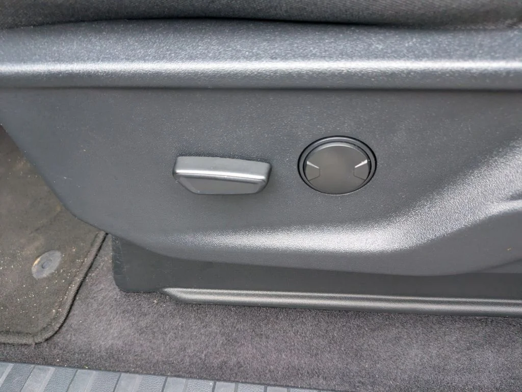 Used 2025 White Ford XLT image 20