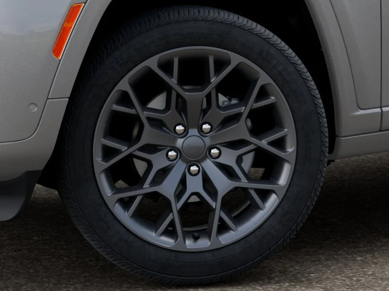 New 2026 Silver Zynith Exterior Paint Jeep Summit image 4