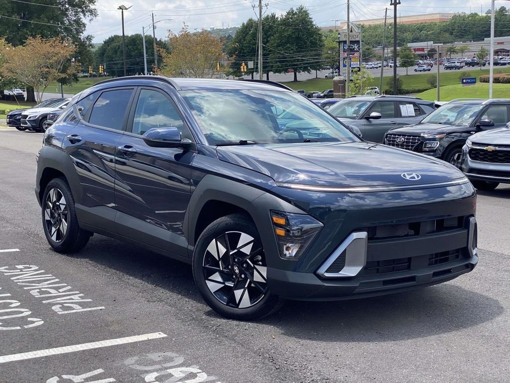 Certified Used 2025 Blue Hyundai SEL image 1
