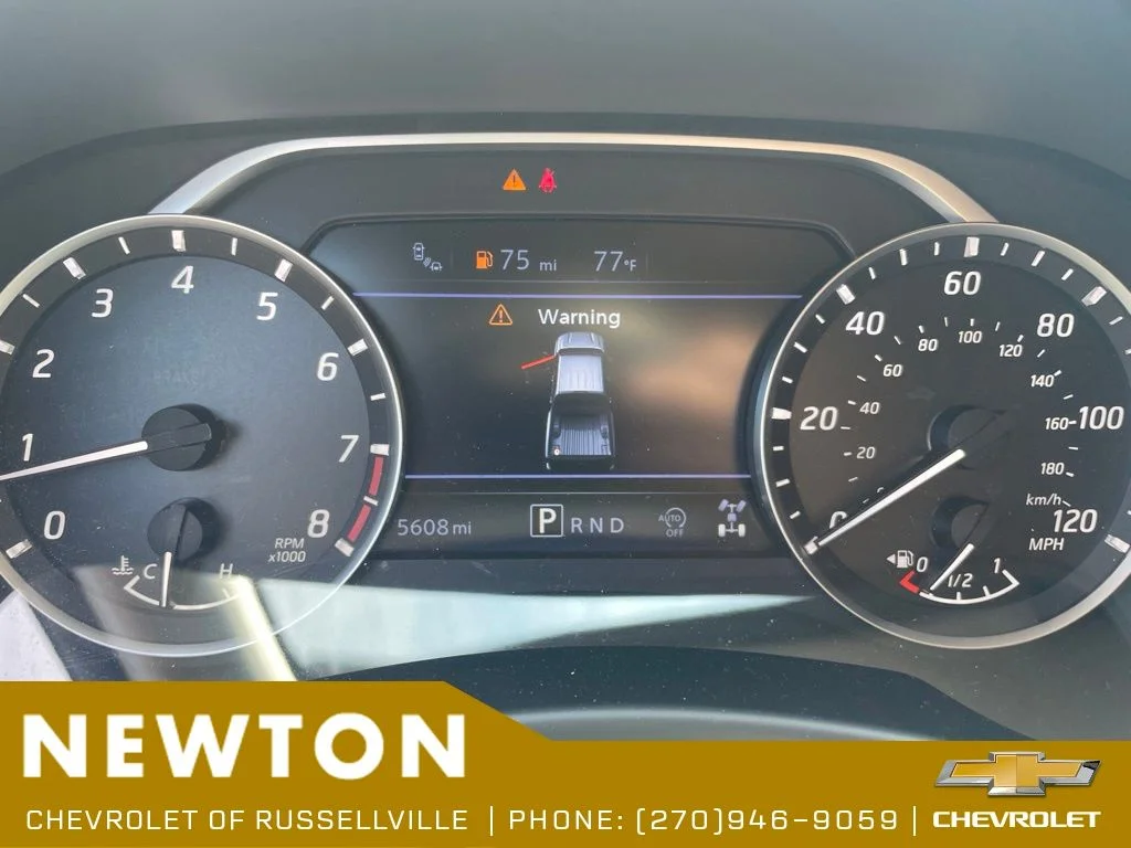 Used 2025 White Nissan SV image 7