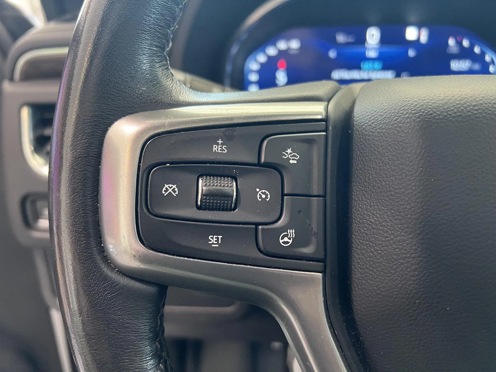 Used 2023 Summit White Chevrolet Premier image 20