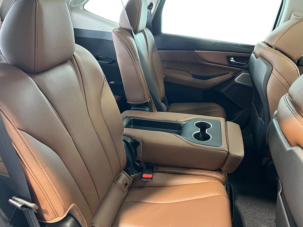 New 2026 Liquid Carbon Metallic Acura w/Technology Package image 39