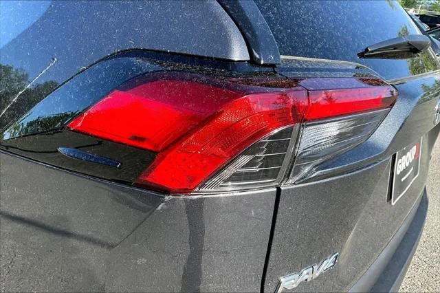 Certified Used 2024 MAGNETIC GRAY MET. Toyota  image 28