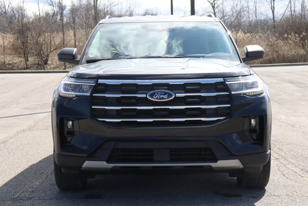 New 2026 Agate Black Metallic Ford Active image 3