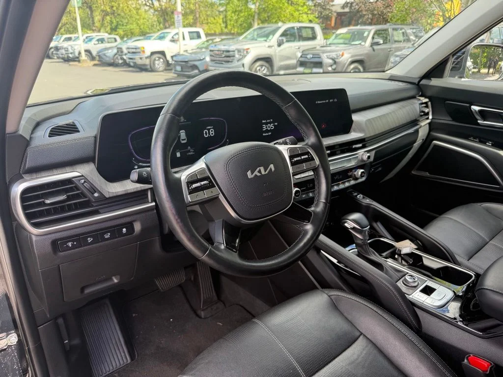 Used 2024 Black Kia EX image 13