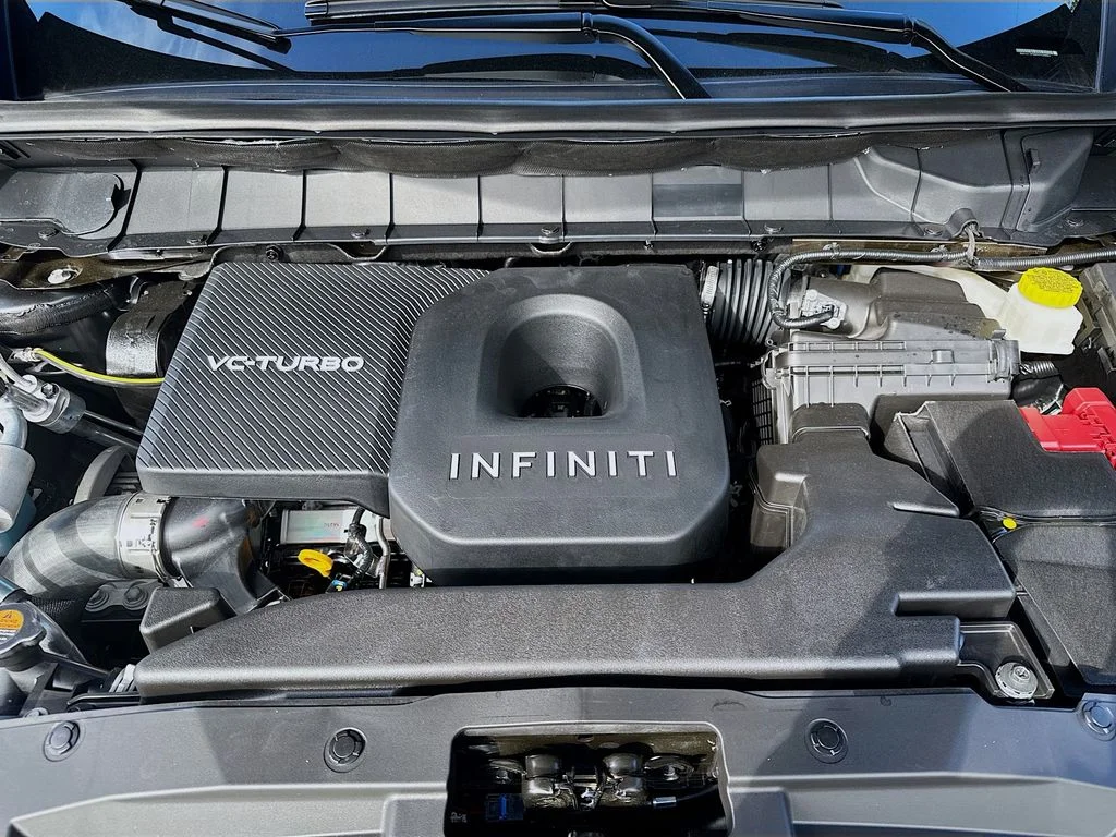 Certified Used 2026 Black INFINITI LUXE image 34