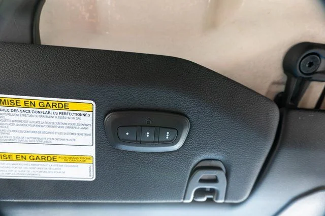 Used 2022 Blue Jeep Sport image 28
