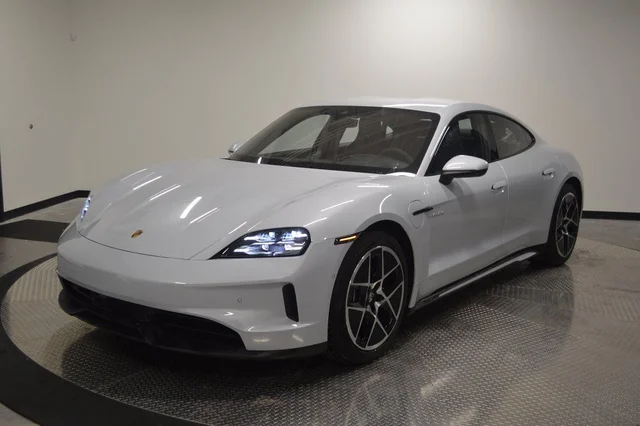 2025 Porsche Taycan 