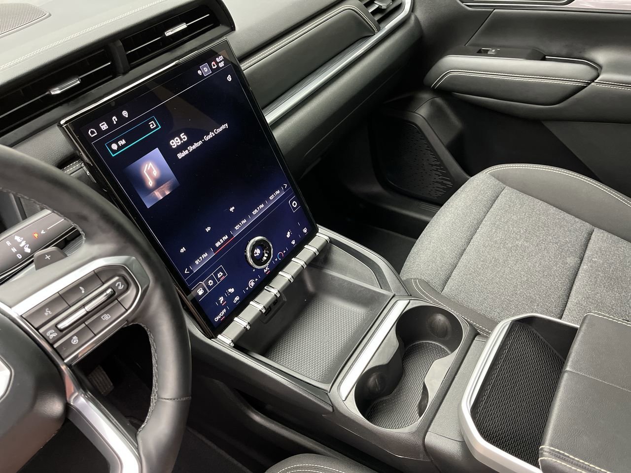 2025 GMC Terrain Elevation - Photo 16