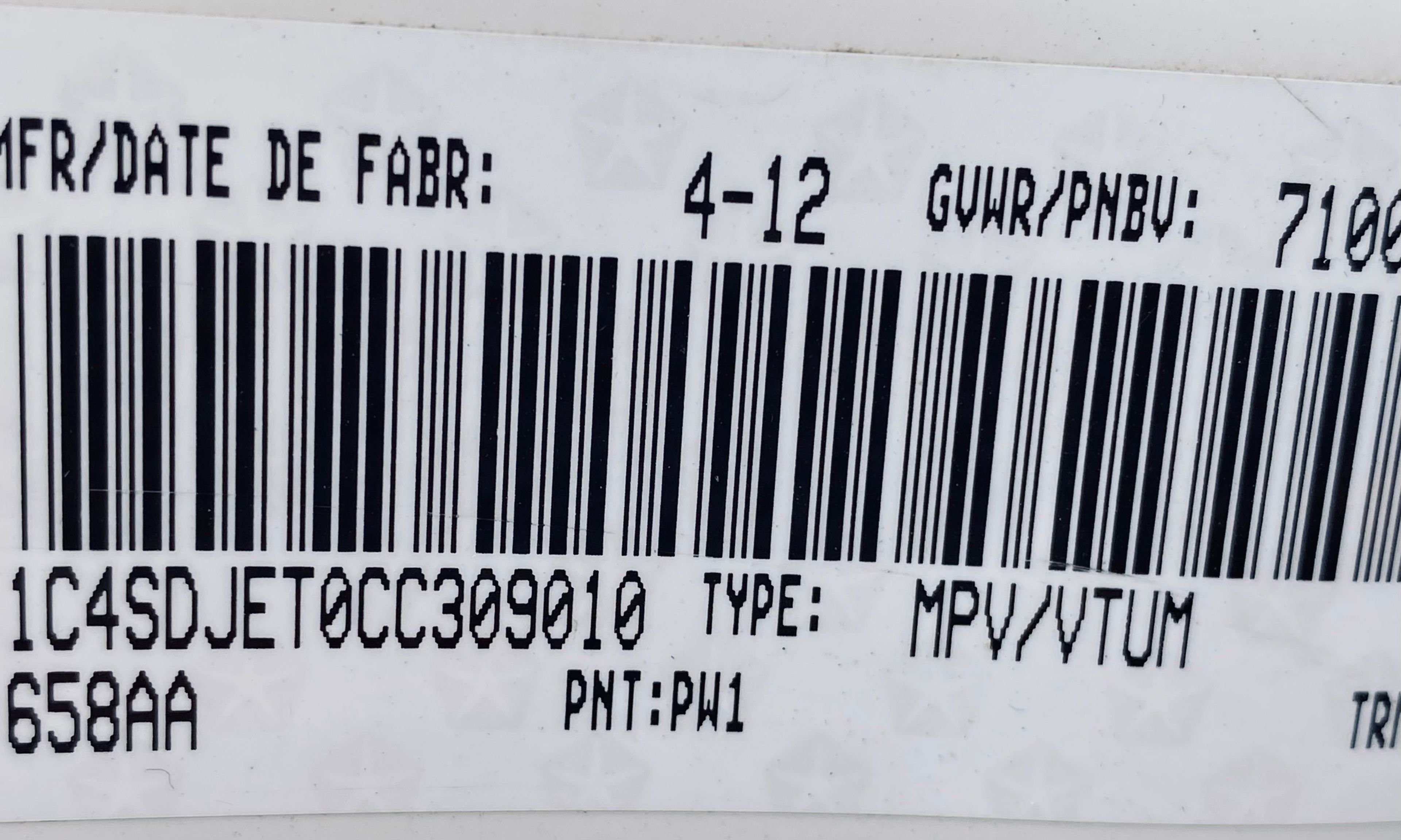 Used 2012 White Dodge Citadel image 32
