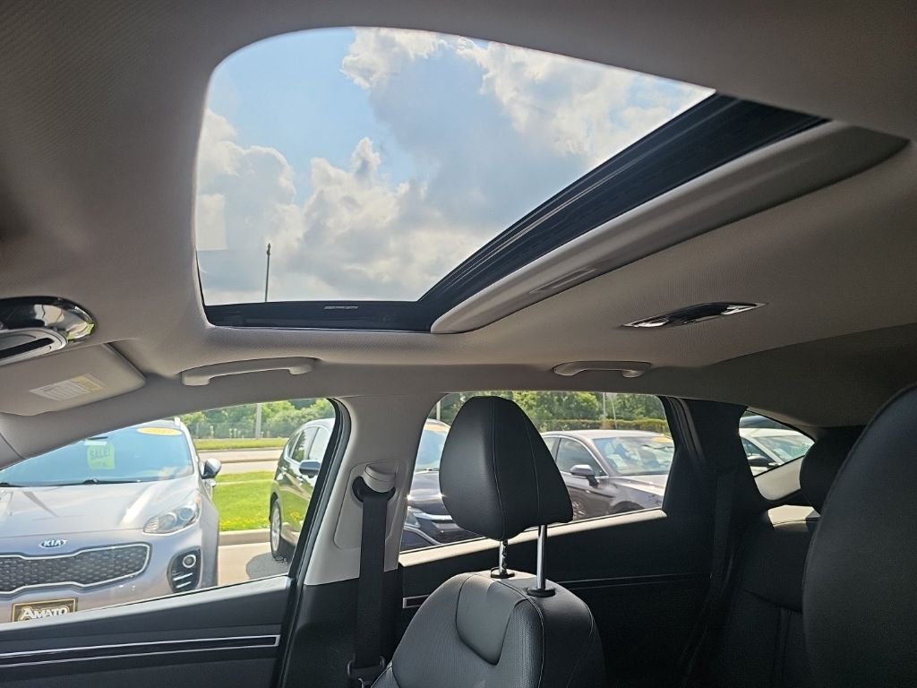 Certified Used 2024 Gray Hyundai SEL image 27