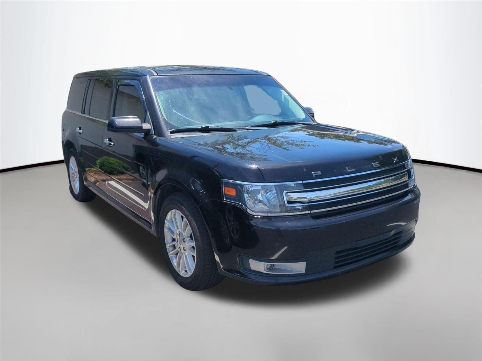 Used 2019 Agate Black Ford SEL image 3