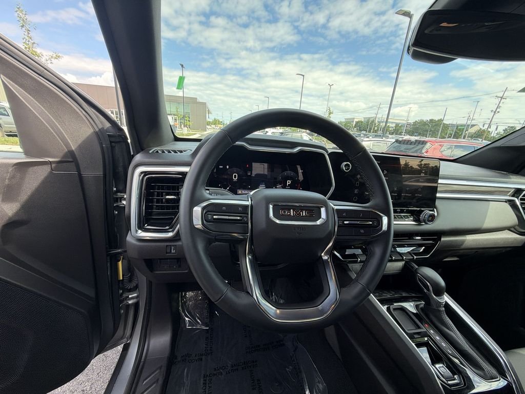 Used 2024 Silver GMC Elevation image 16