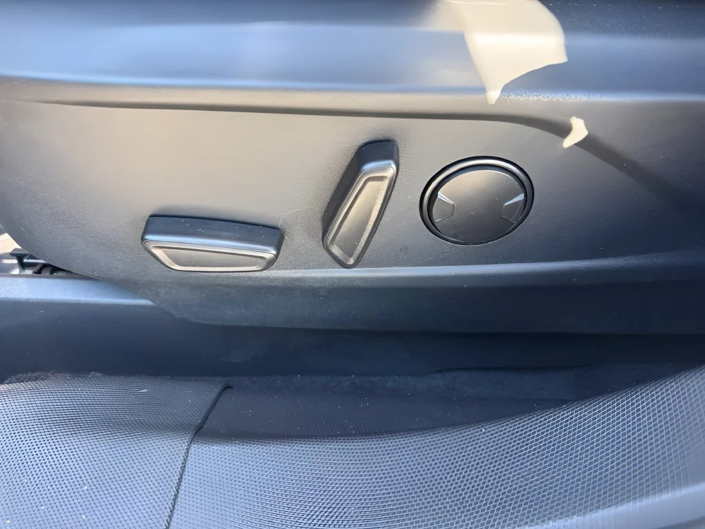 Used 2023 Gray Ford Select image 10