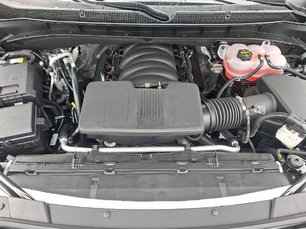 New 2026 Polar White Tricoat Chevrolet High Country image 21